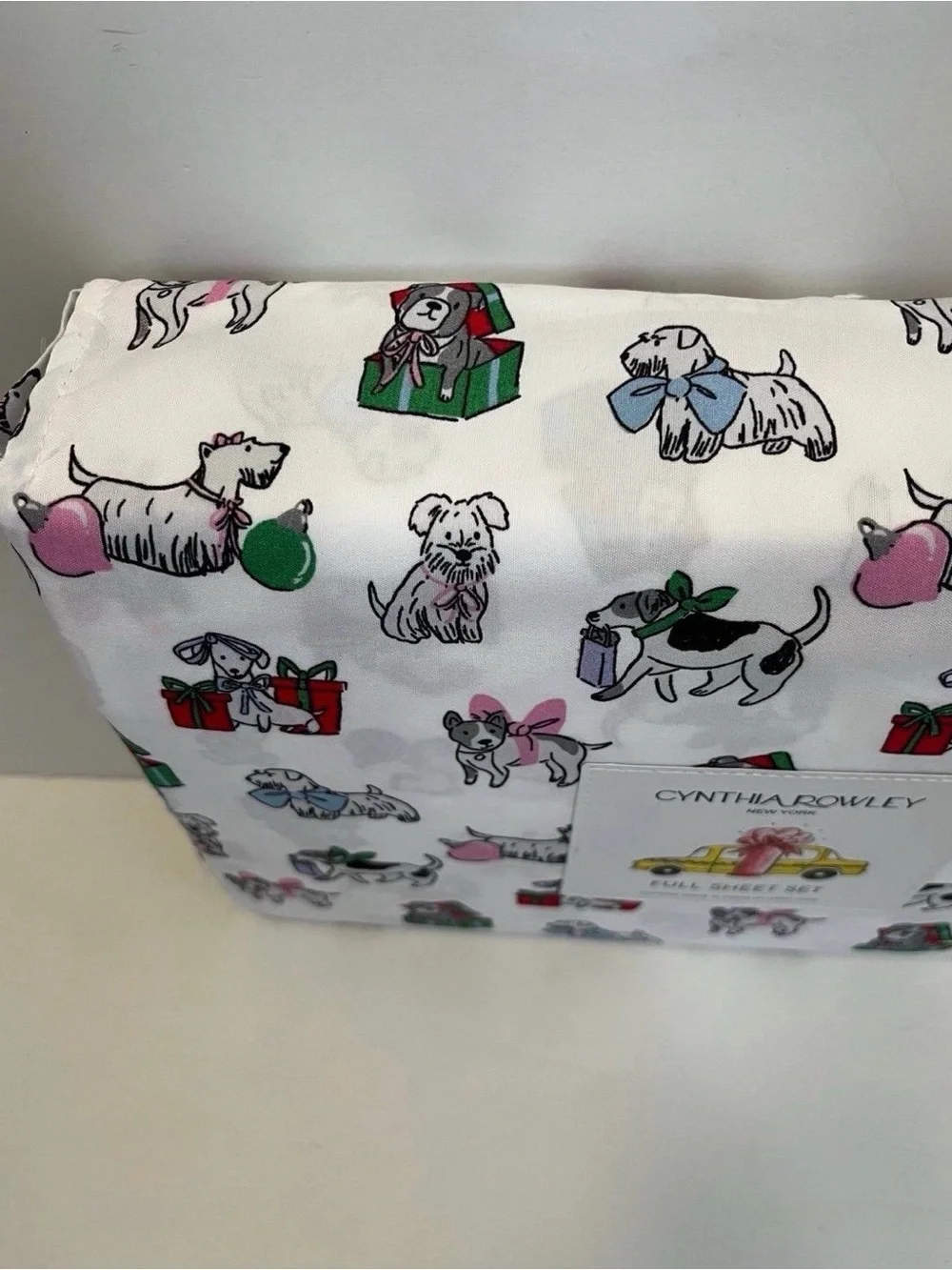 Cynthia Rowley Puppy Cheer Full Size Sheet Set Presents Bows Ornaments Gifts